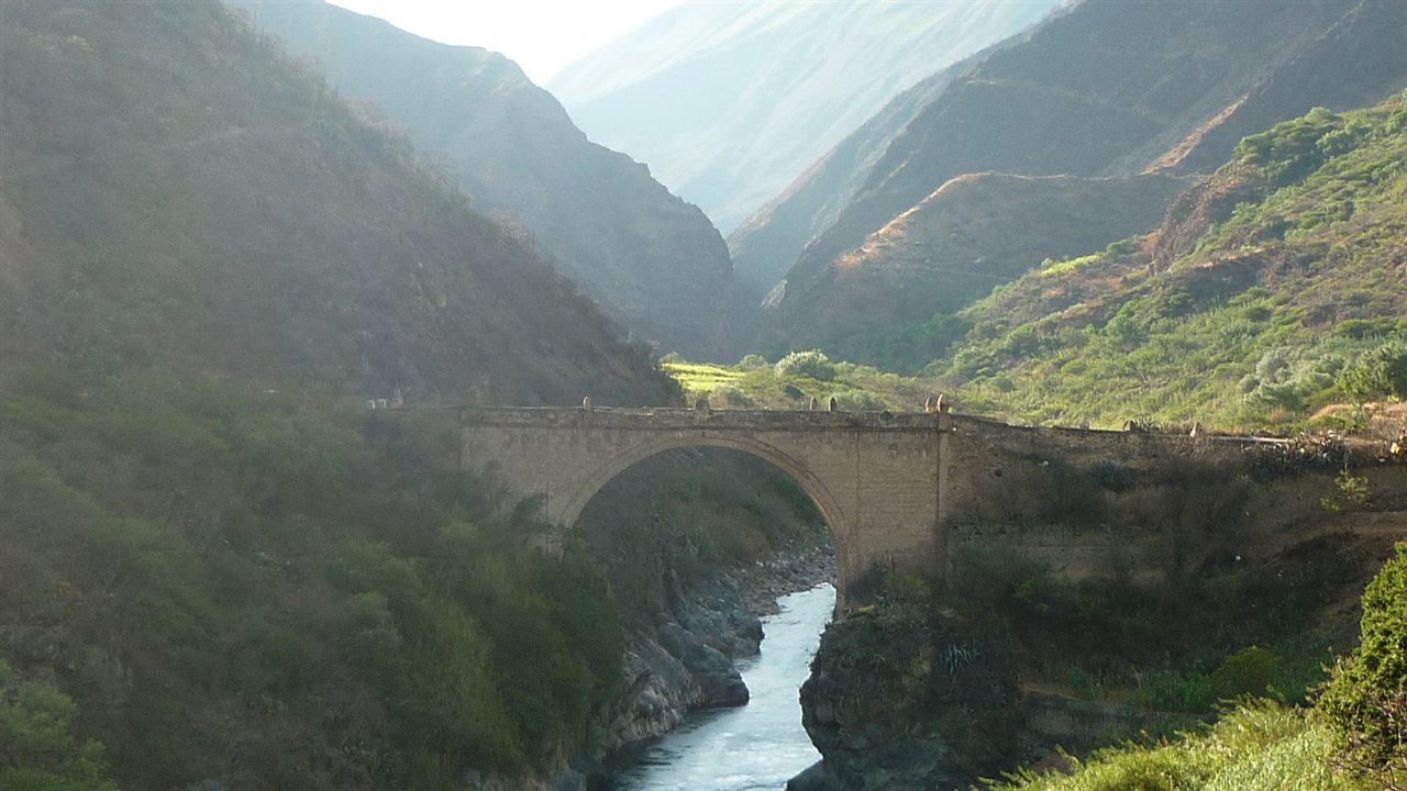 Entorno geográfico y paisaje cultural del Valle del Río Pachachaca en la provincia de Abancay.